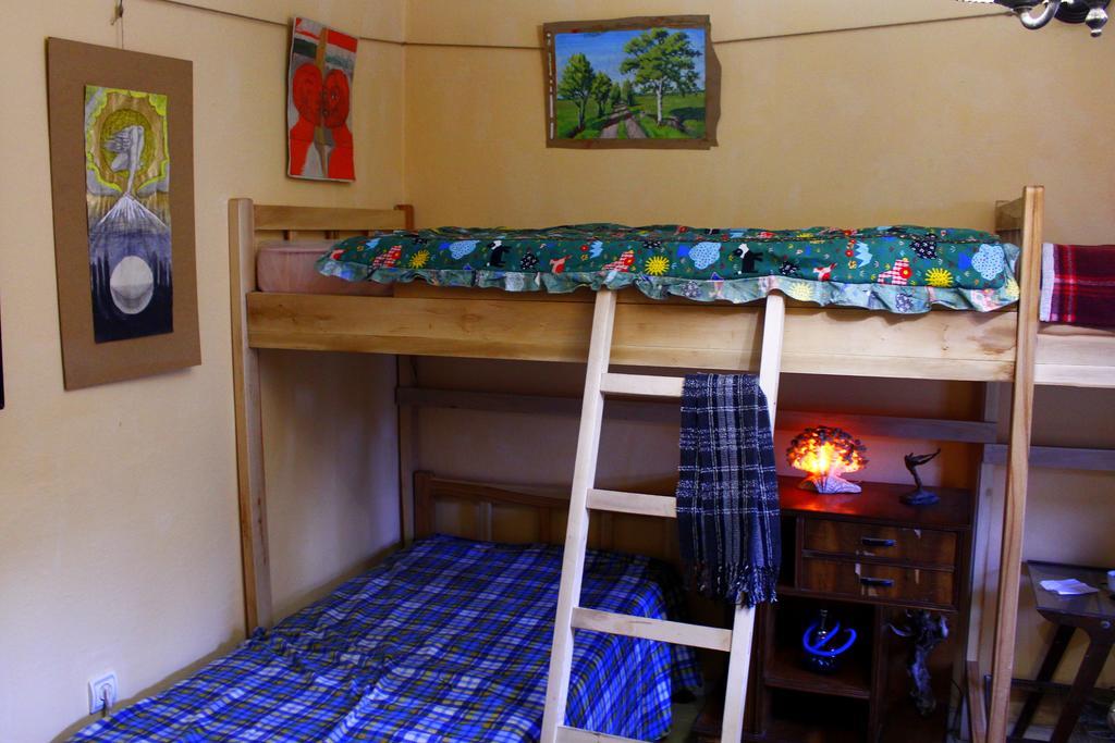 At Home Hostel คอร์เชอ ภายนอก รูปภาพ